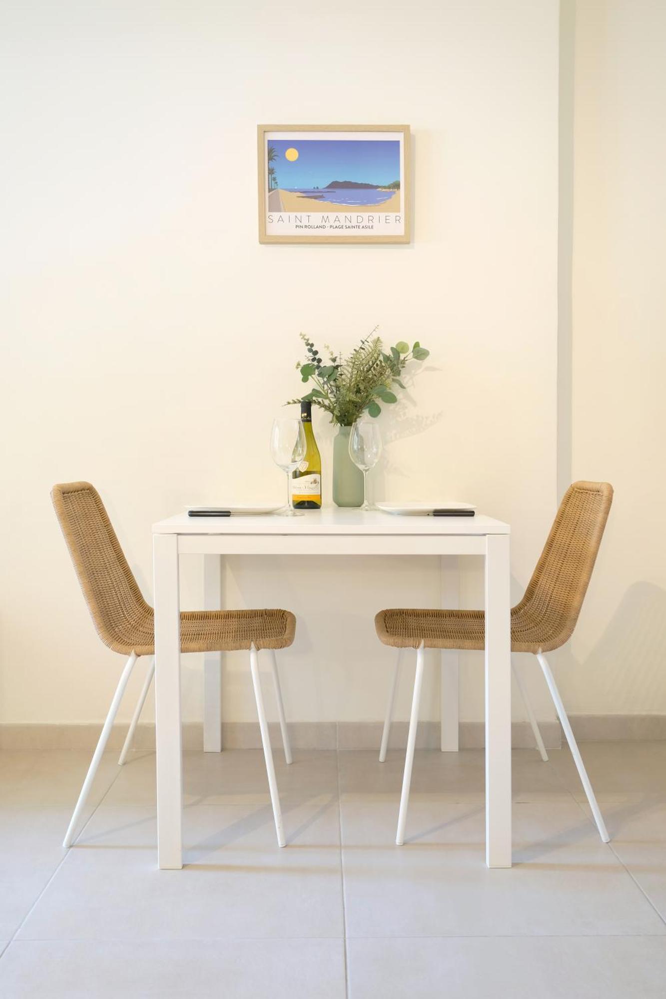Studio Renove, 5Mn Plage, Terrasse, Clim, Velos Saint-Mandrier-sur-Mer Esterno foto